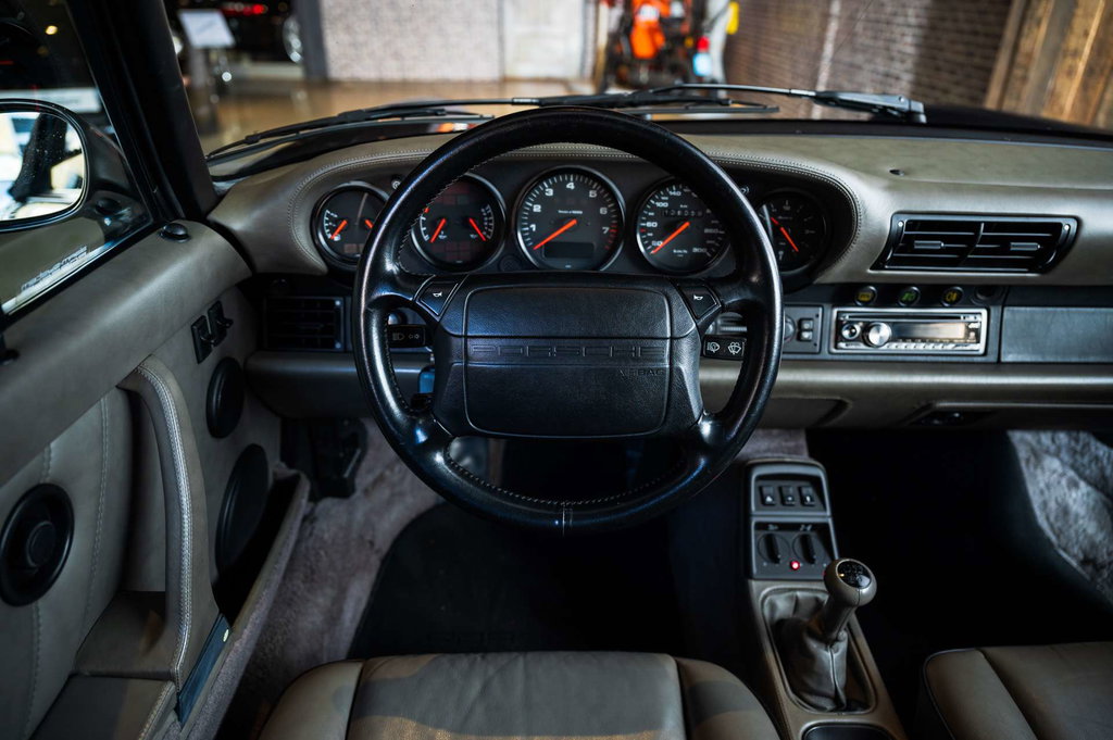 Porsche 964 Carrera 4