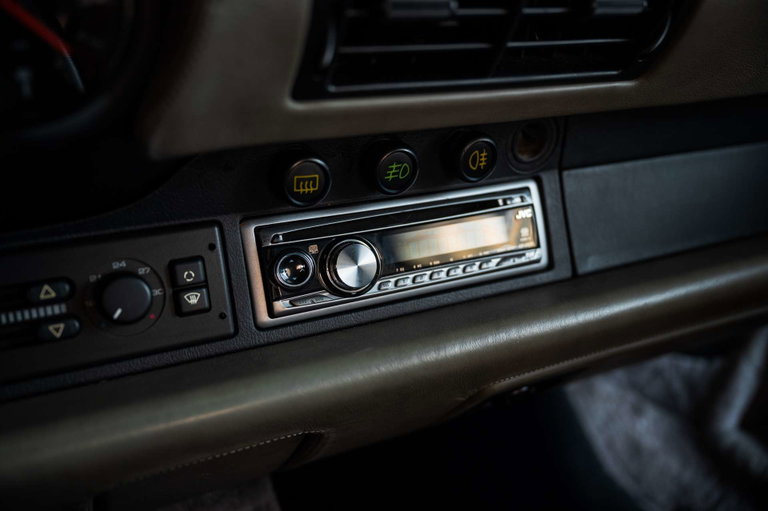 Porsche 964 Carrera 4