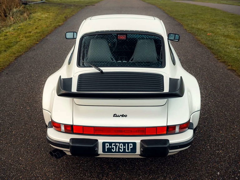 Porsche 911 Turbo Flachbau