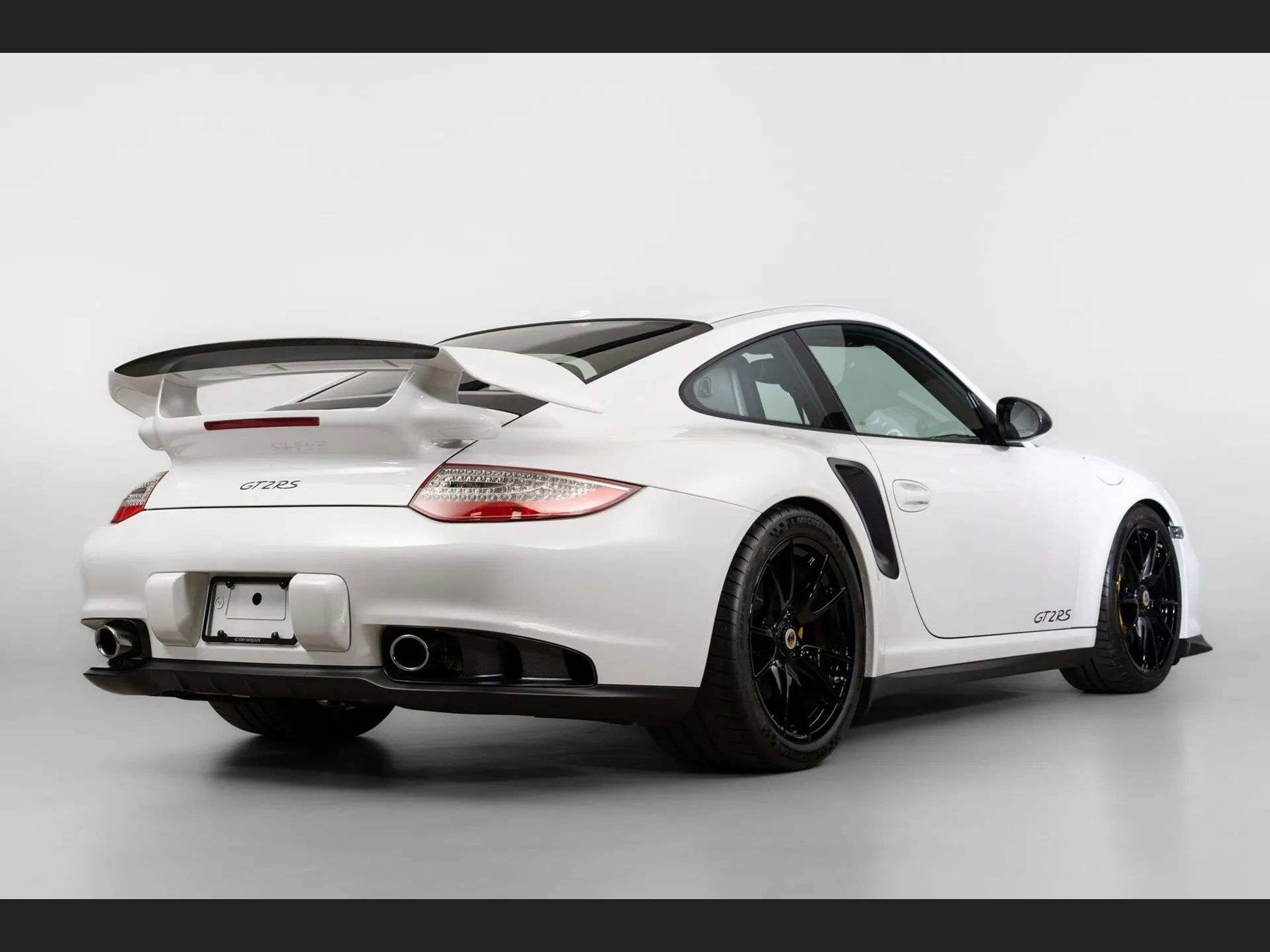 Porsche 997.2 GT2 RS 2011 - elferspot.com - Marketplace for