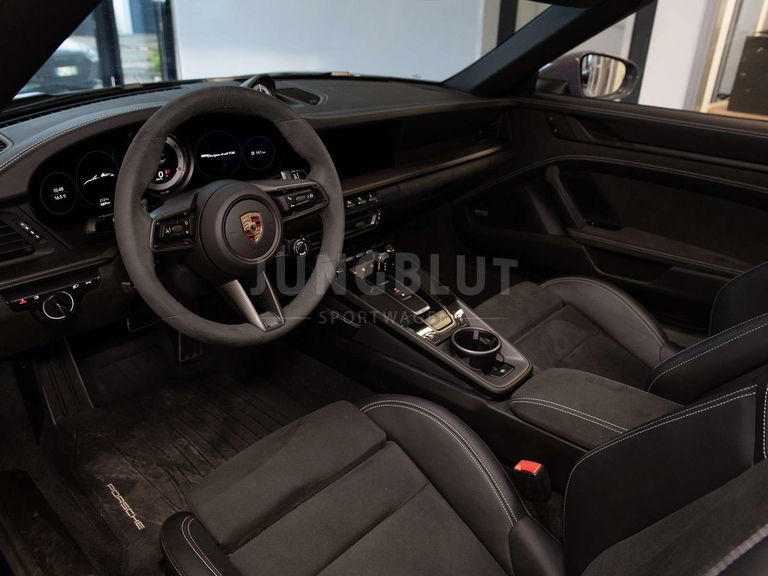 Porsche 992 Targa 4 GTS
