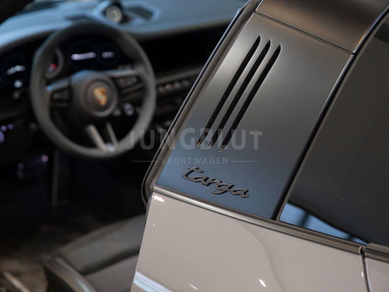 Porsche 992 Targa 4 GTS