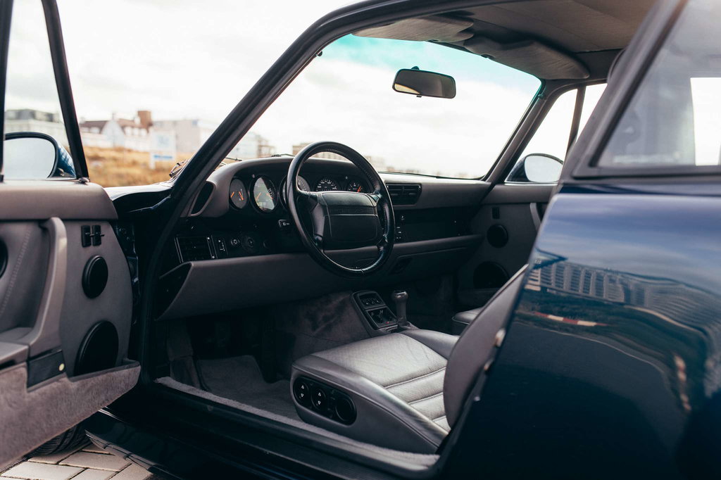 Porsche 964 Carrera 4