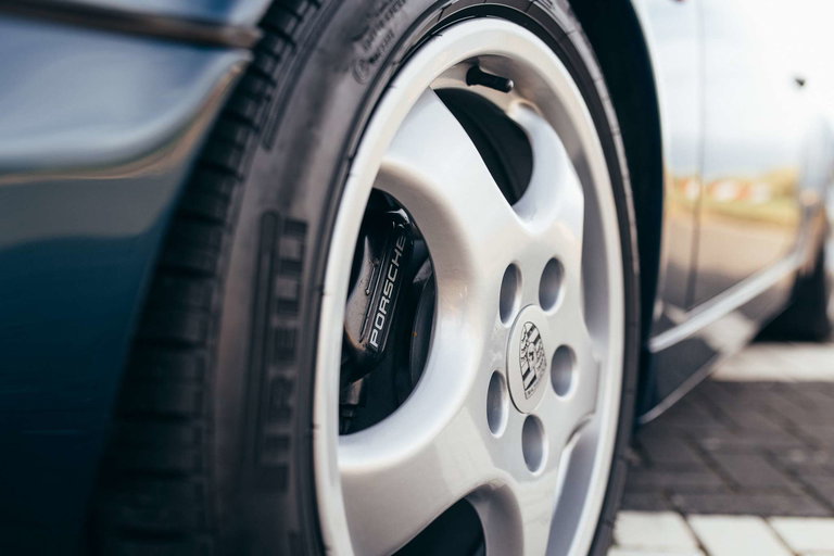 Porsche 964 Carrera 4