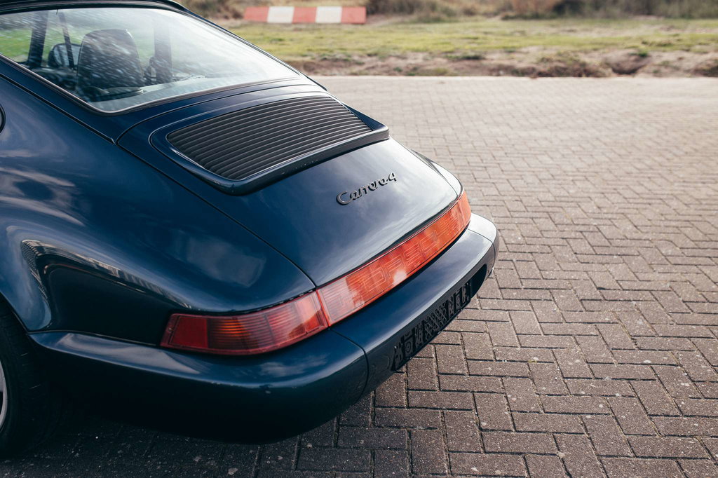 Porsche 964 Carrera 4