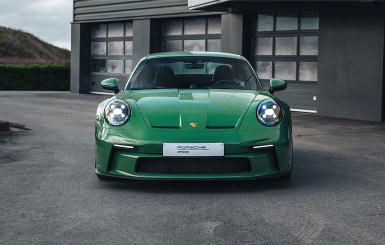 Porsche 992 GT3 Touring