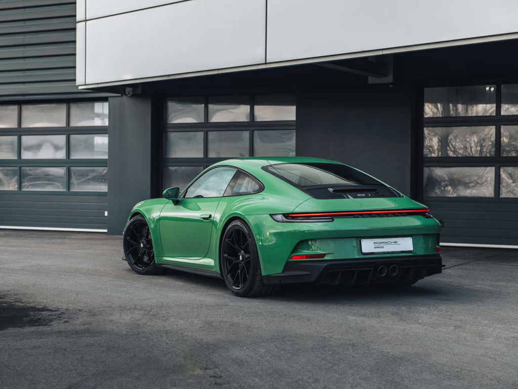 Porsche 992 GT3 Touring