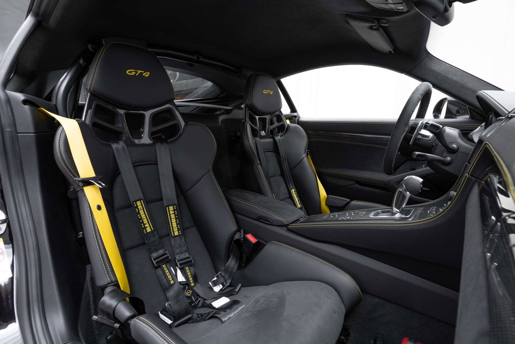Porsche 718 Cayman GT4