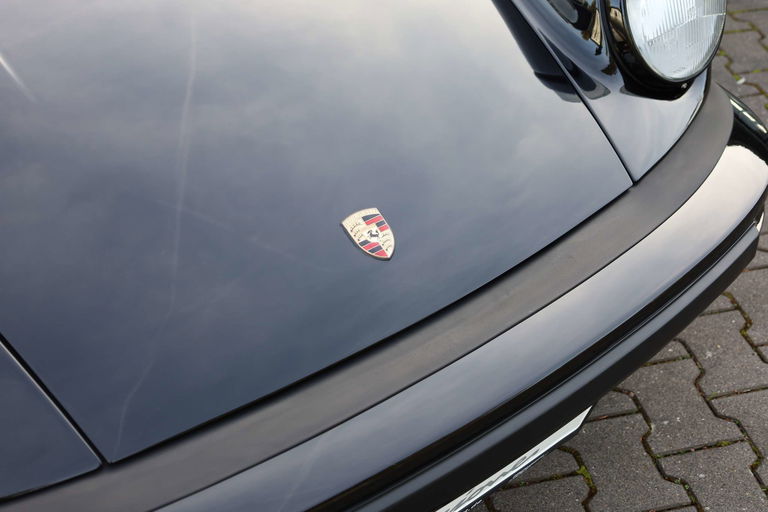 Porsche 911 Carrera 3.2 Speedster