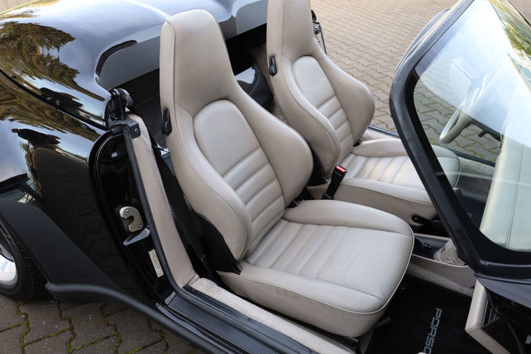 Porsche 911 Carrera 3.2 Speedster