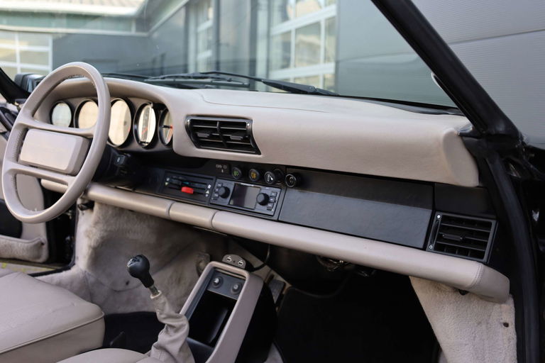 Porsche 911 Carrera 3.2 Speedster