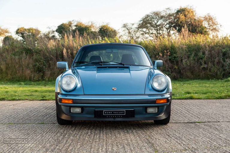 Porsche 911 Carrera 3.2 Supersport