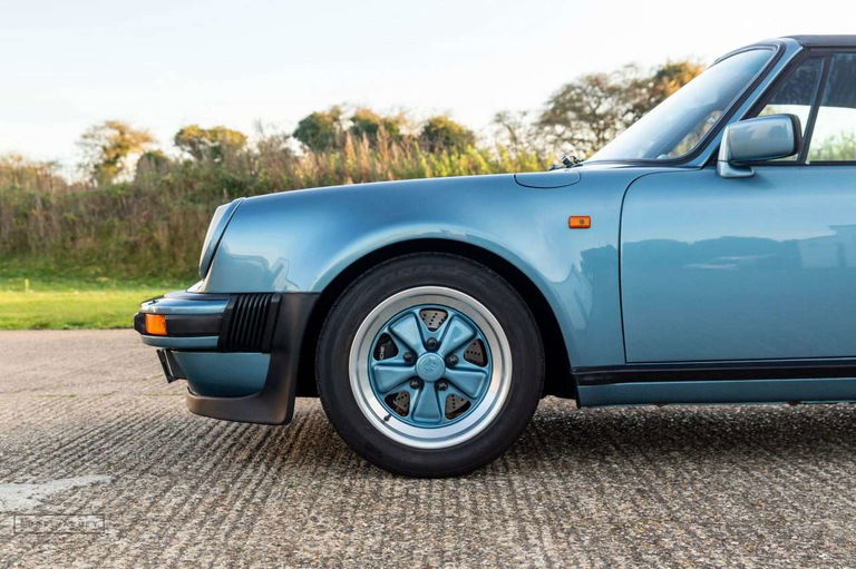 Porsche 911 Carrera 3.2 Supersport