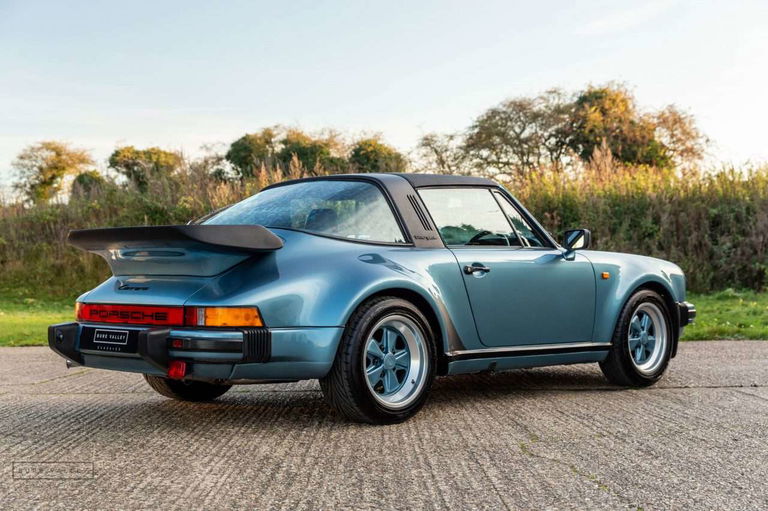 Porsche 911 Carrera 3.2 Supersport