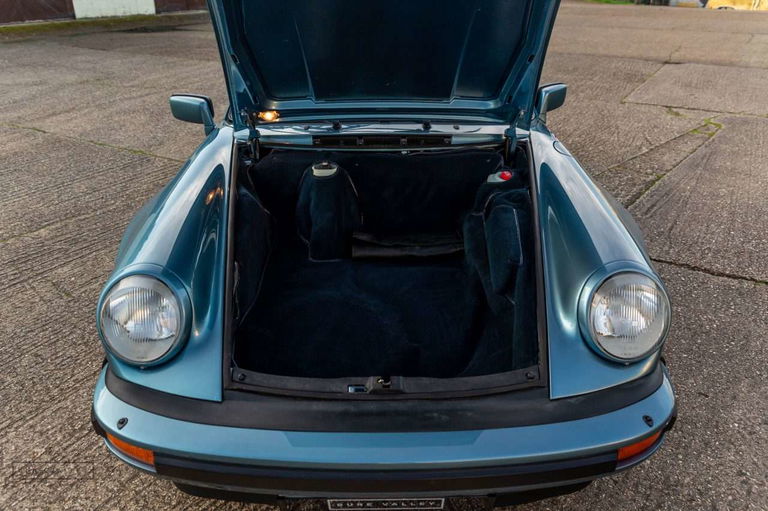 Porsche 911 Carrera 3.2 Supersport