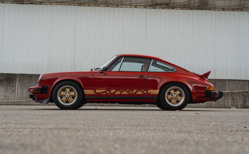 Porsche 911 Carrera (US)