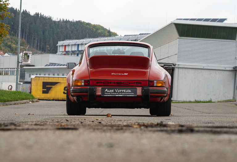 Porsche 911 Carrera (US)