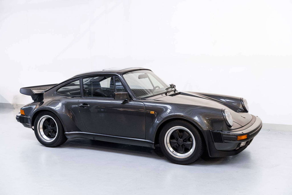 Porsche 911 Turbo 3.3