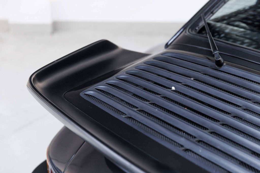 Porsche 911 Turbo 3.3