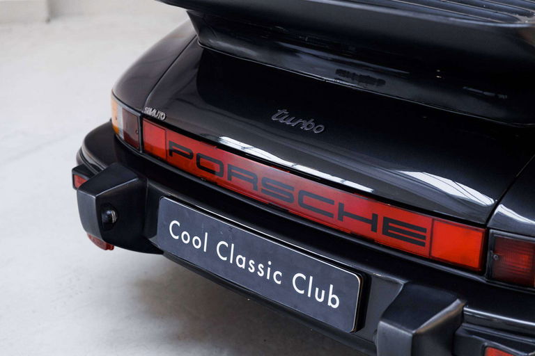 Porsche 911 Turbo 3.3