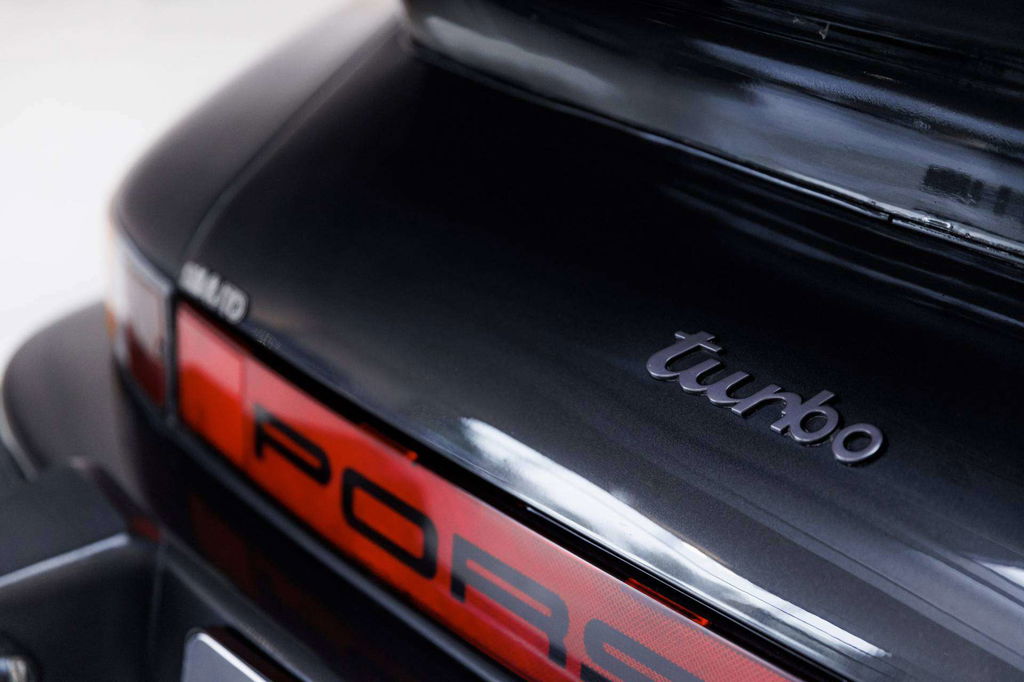 Porsche 911 Turbo 3.3