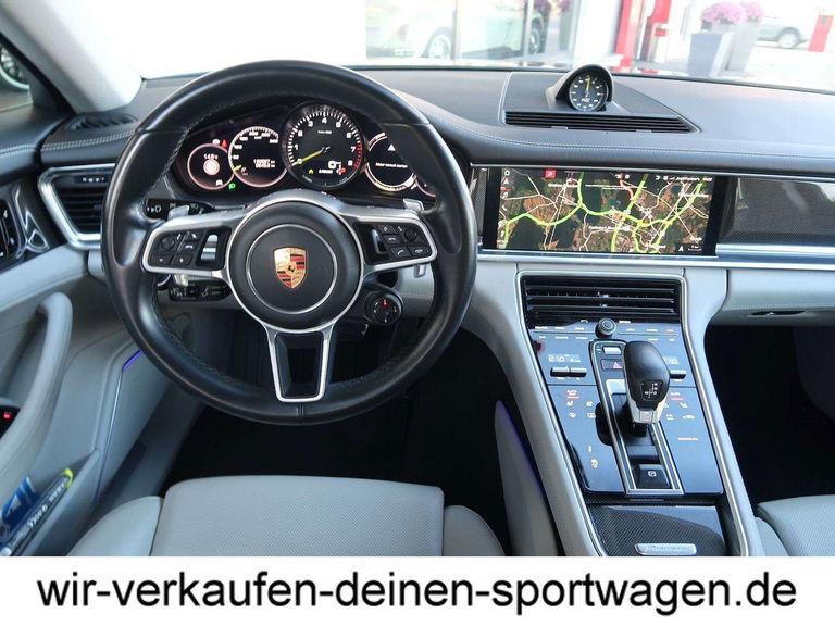 Porsche Panamera 4 E-Hybrid