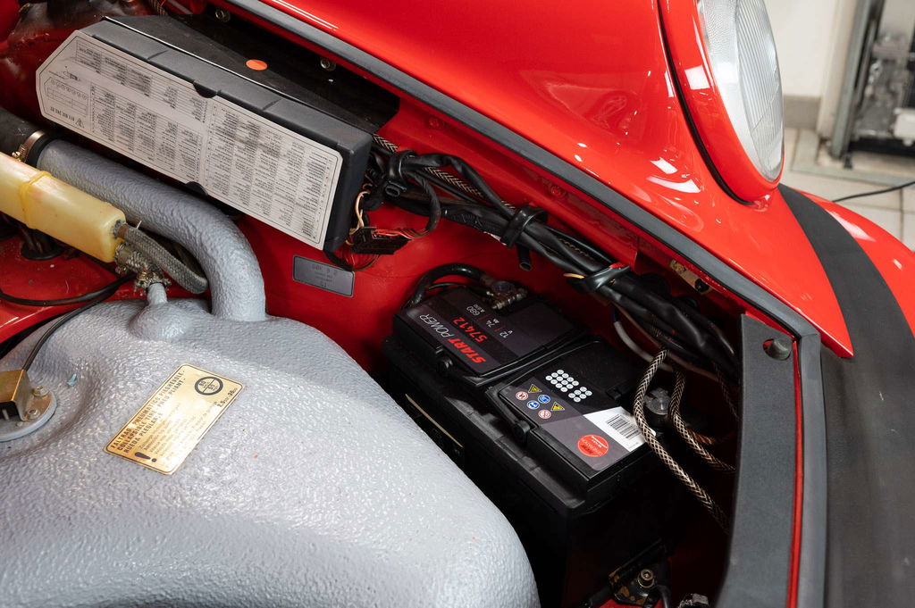 Porsche 911 Carrera 3.2