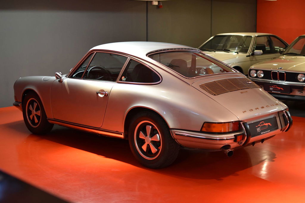 Porsche 911 T