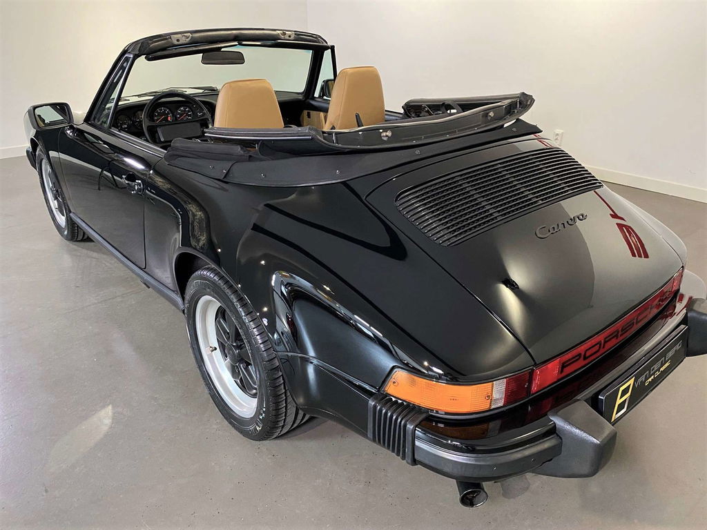 Porsche 911 Carrera 3.2
