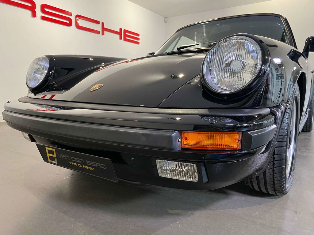 Porsche 911 Carrera 3.2
