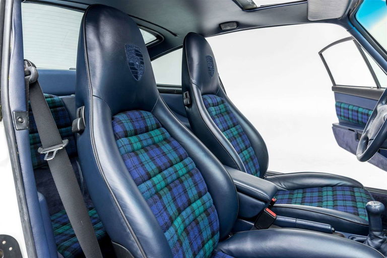 Porsche 993 Carrera 4S