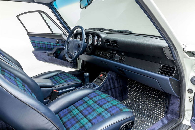 Porsche 993 Carrera 4S