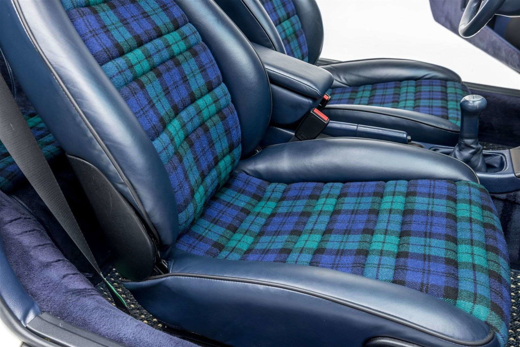 Porsche 993 Carrera 4S