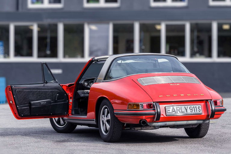 Porsche 911 S (F-Modell)