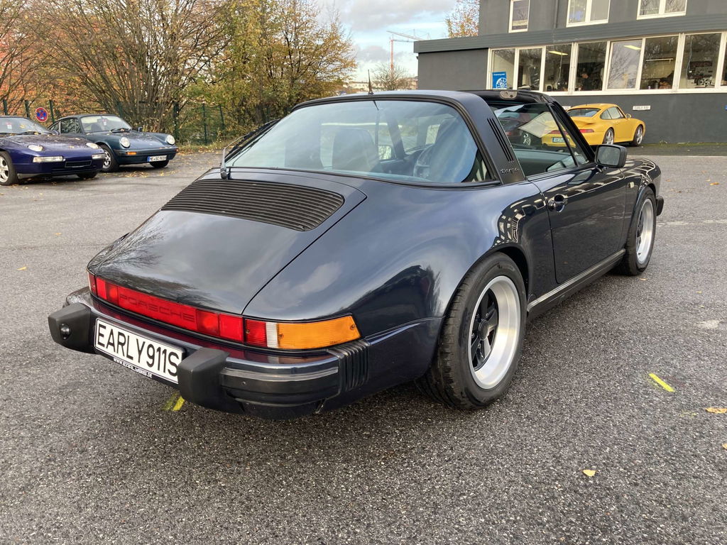 Porsche 911 Carrera 3.2