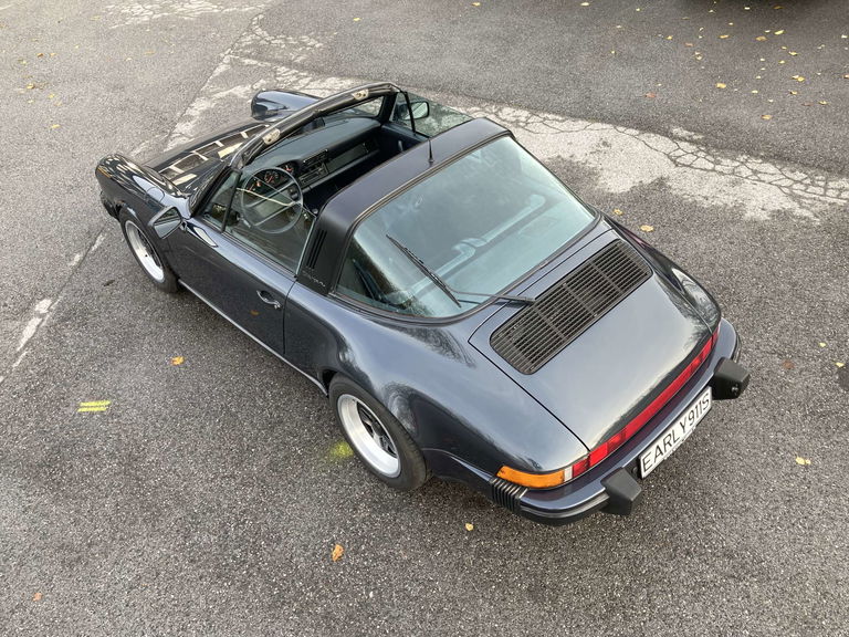Porsche 911 Carrera 3.2