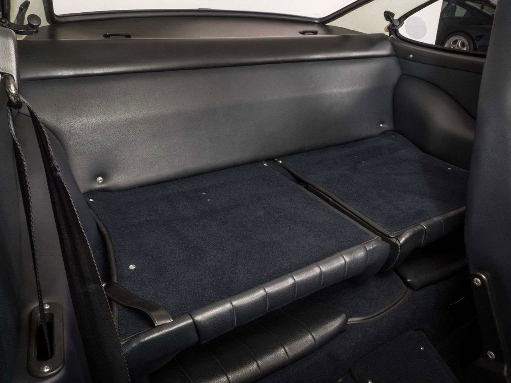 Porsche 911 Carrera 2,7