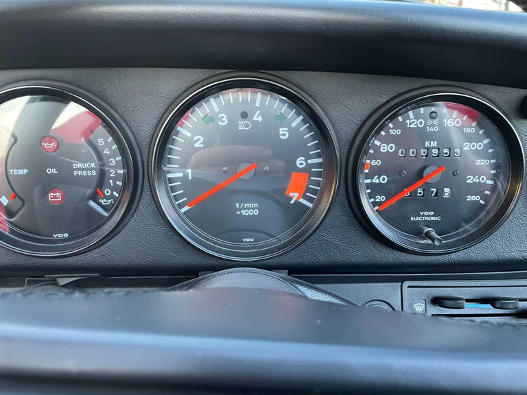 Porsche 911 Carrera 3.2 Speedster