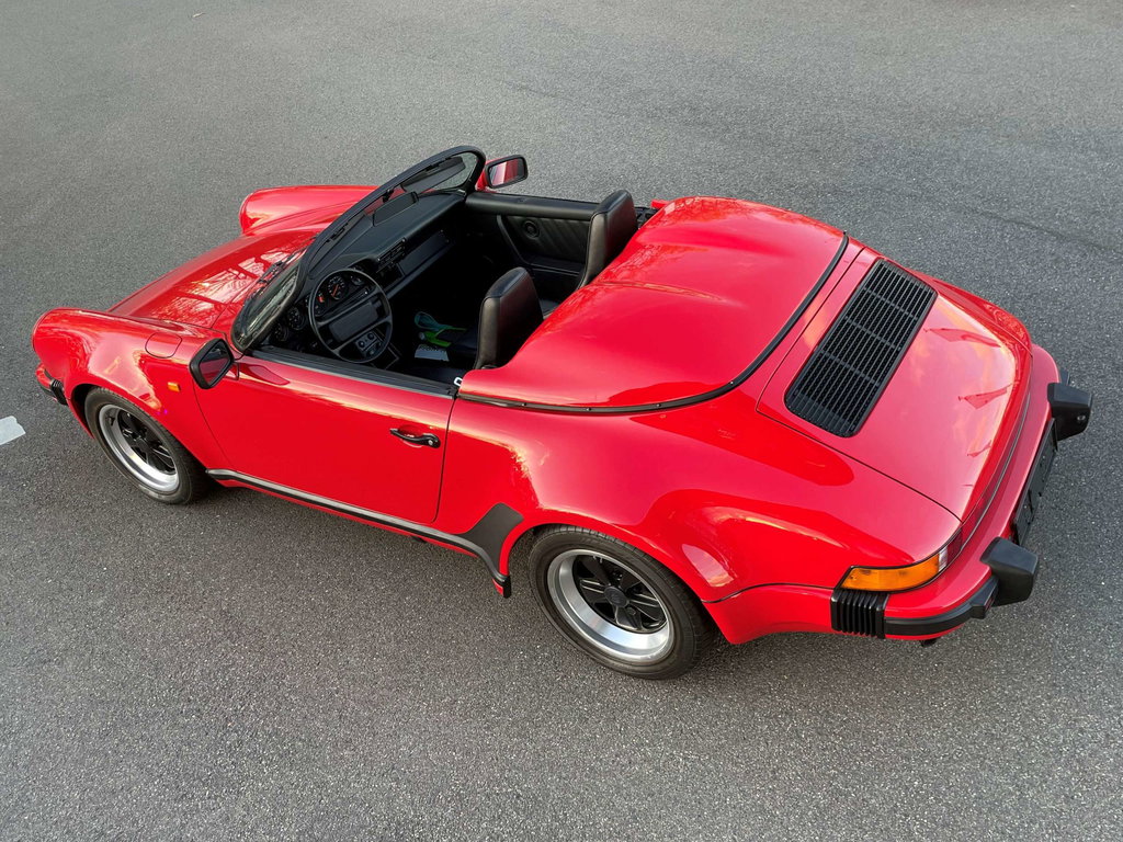 Porsche 911 Carrera 3.2 Speedster