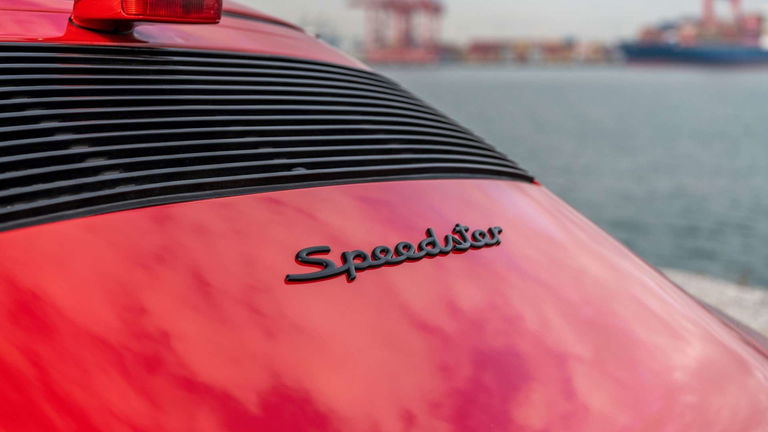 Porsche 911 Carrera 3.2 Speedster (US)