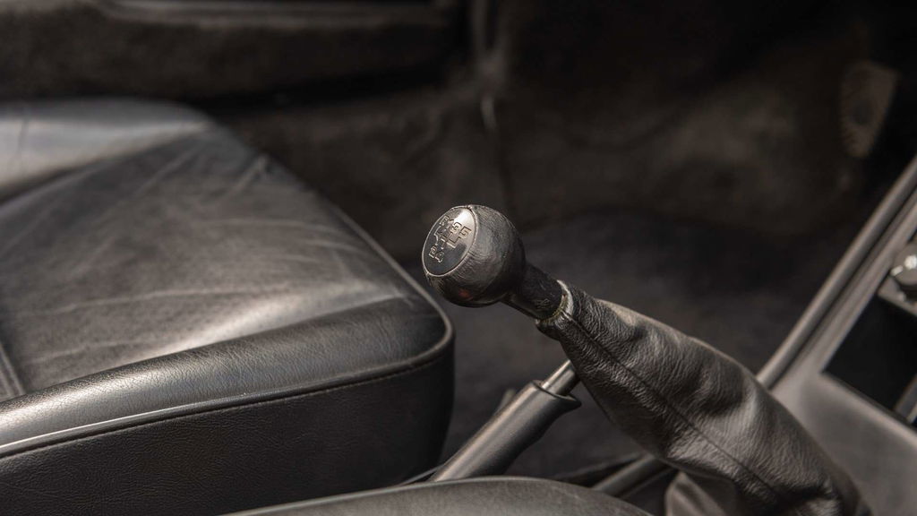 Porsche 911 Carrera 3.2 Speedster (US)