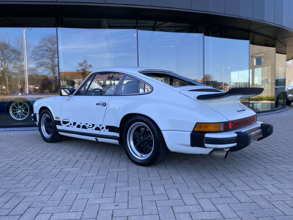 Porsche 911 Carrera 3,0