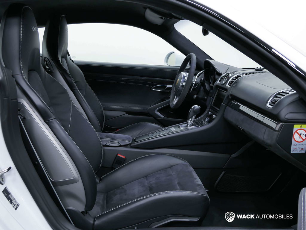 Porsche 981 Cayman GTS