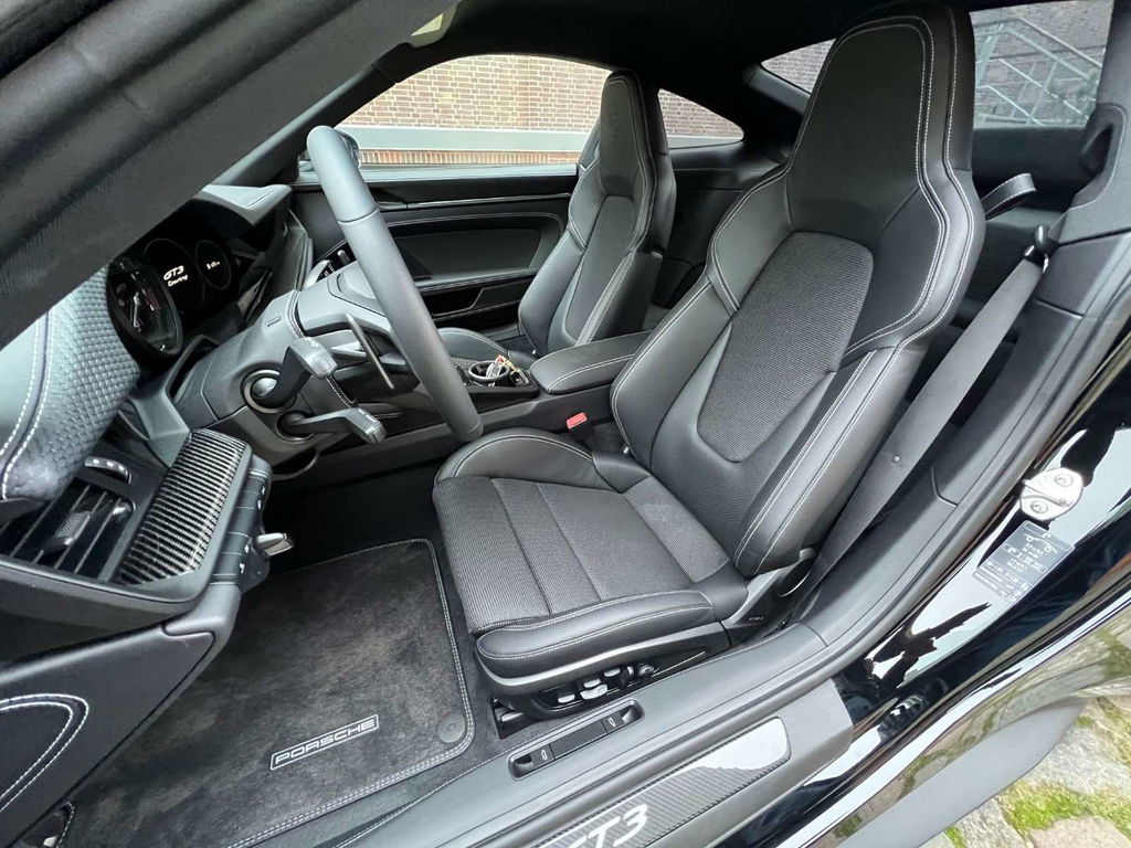 Porsche 992 GT3 Touring