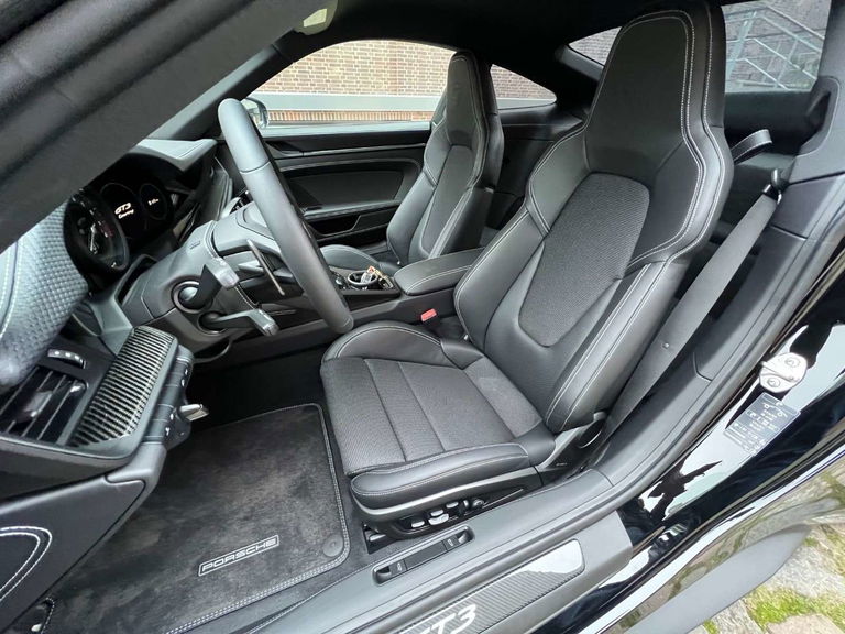 Porsche 992 GT3 Touring