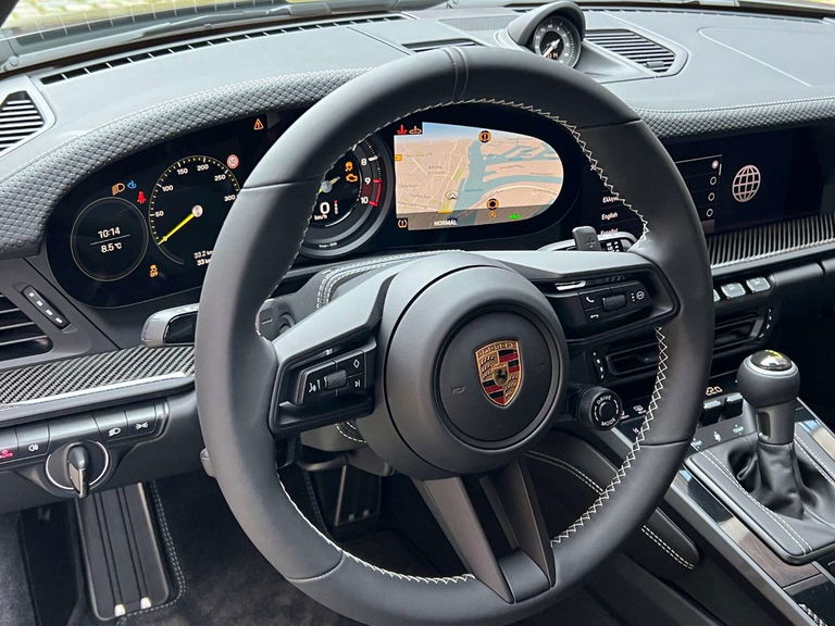 Porsche 992 GT3 Touring