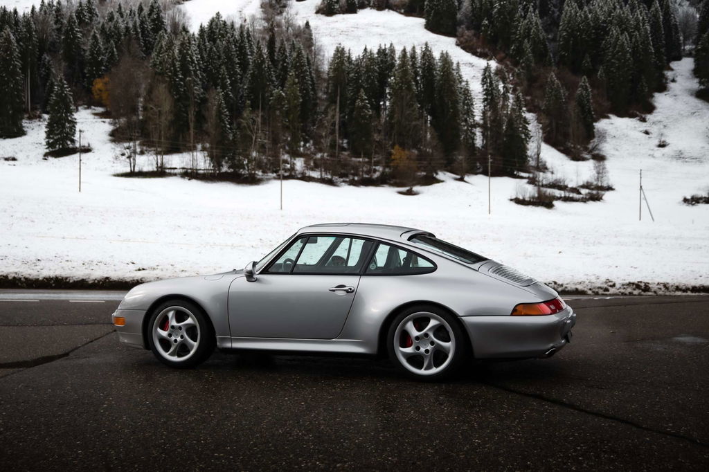 Porsche 993 Carrera 4S