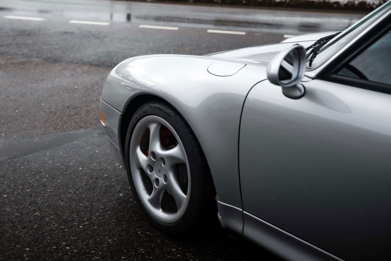 Porsche 993 Carrera 4S