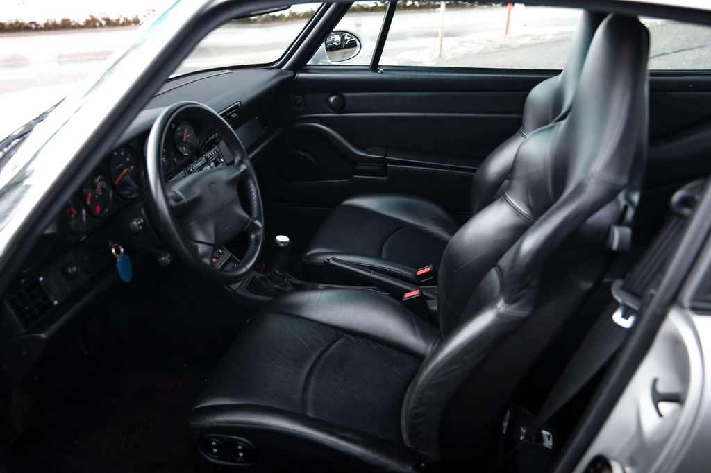 Porsche 993 Carrera 4S