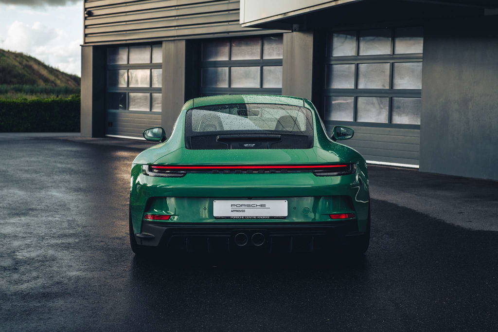 Porsche 992 GT3 Touring